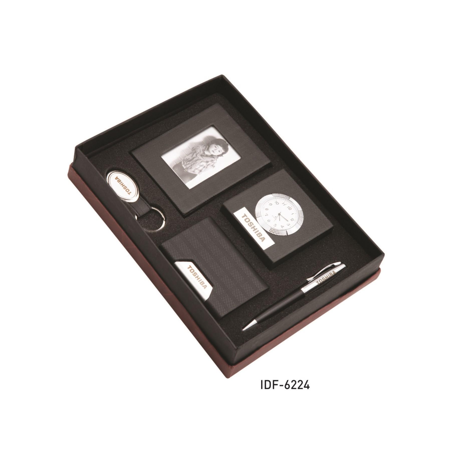 Gift Set Of Black With Silver Pen , Photocard , clockset , Wireless Device