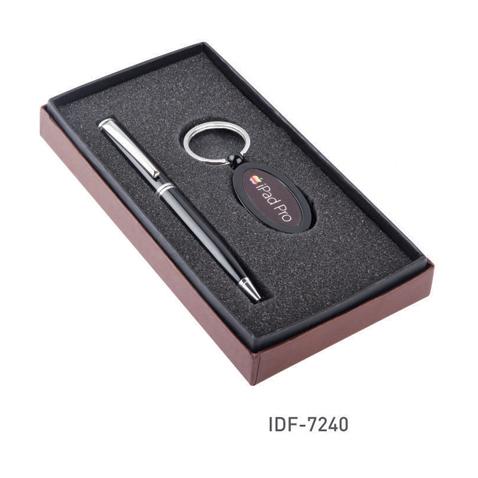 Stunning Black Metal Pen With Keychain